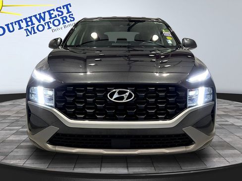 Used 2023 Hyundai Santa Fe SE image 2