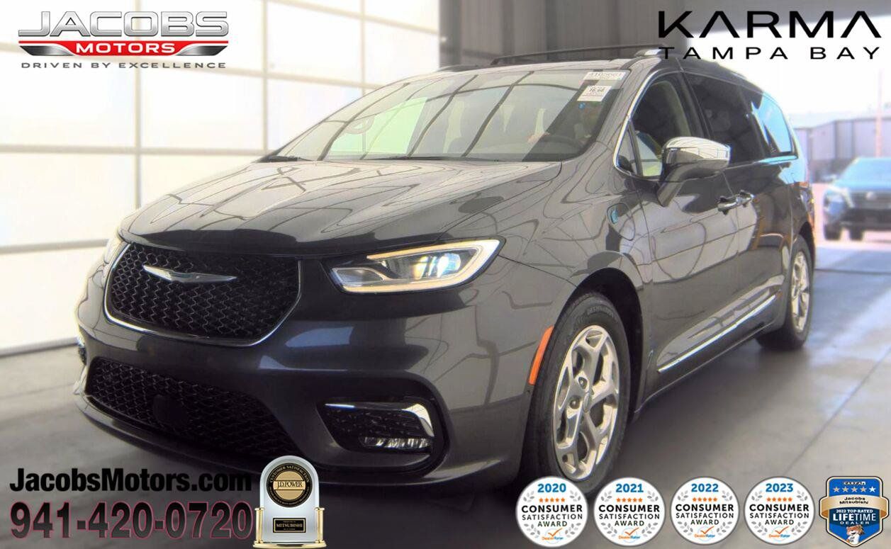 Used 2021 Chrysler Pacifica Limited w/ Uconnect Theater Family Group FWD image 1