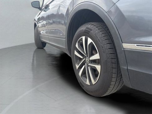Used 2022 Volkswagen Tiguan S image 30