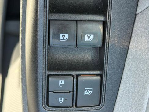 Used 2020 Toyota Sienna LE AWD/4WD image 13