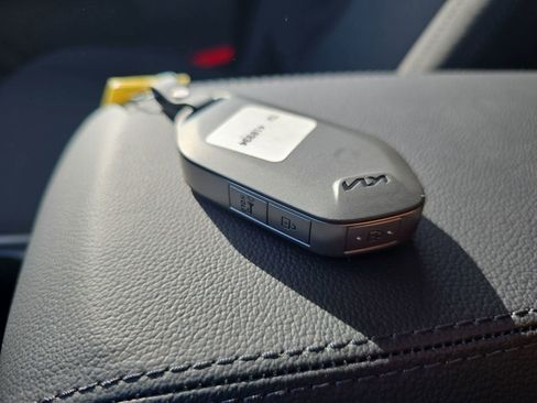 New 2026 Kia Sportage LX image 37