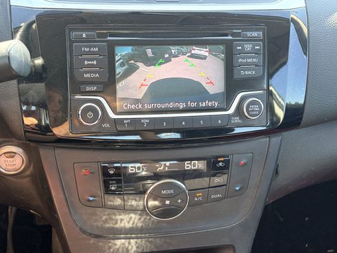 Used 2018 Nissan Sentra SV FWD image 15