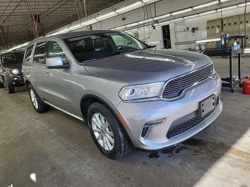Used 2021 Dodge Durango SXT RWD image 2