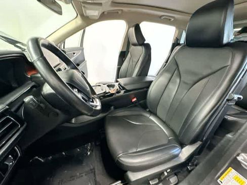 Used 2022 Lincoln Nautilus Reserve AWD/4WD image 18