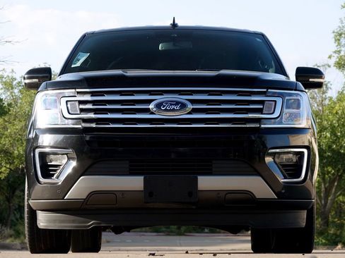 Used 2020 Ford Expedition Limited image 15