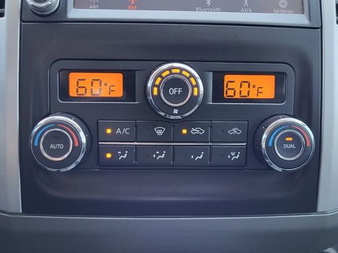 Used 2020 Nissan Frontier SV w/ Midnight Edition Floor Mats image 28