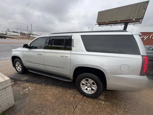 Used 2015 Chevrolet Suburban LT AWD/4WD image 7