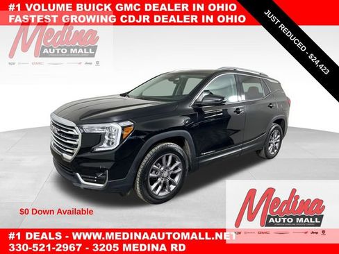 Used 2023 GMC Terrain SLT image 1