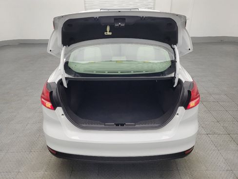 Used 2018 Ford Focus SE image 29