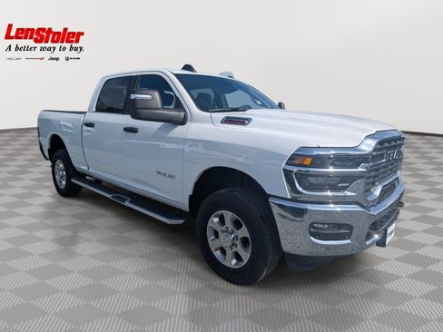 Used 2025 RAM 2500 Big Horn AWD/4WD image 7