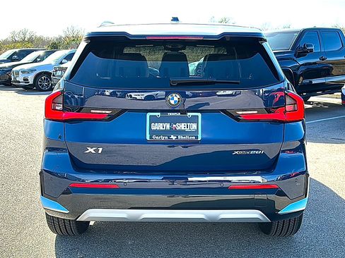 New 2026 BMW X1 xDrive28i w/ Technology Package AWD/4WD image 7