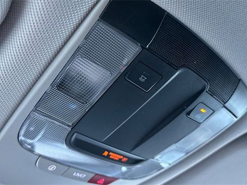 Used 2022 Kia Sorento S image 25