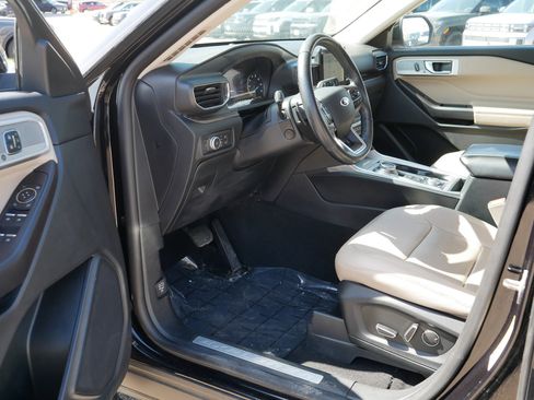 Used 2020 Ford Explorer Limited AWD/4WD image 11