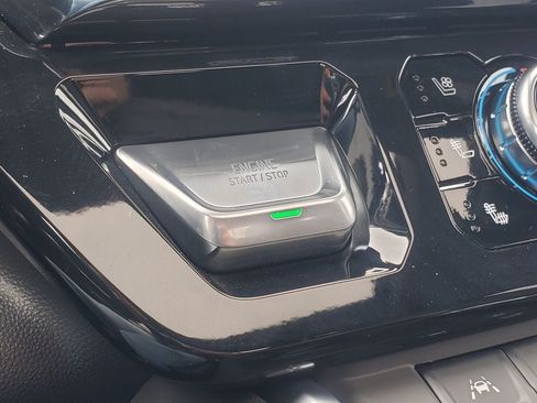 Used 2025 GMC Sierra 1500 Denali w/ Denali Reserve Package AWD/4WD image 16