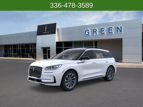 Used 2025 Lincoln Corsair Grand Touring image 1