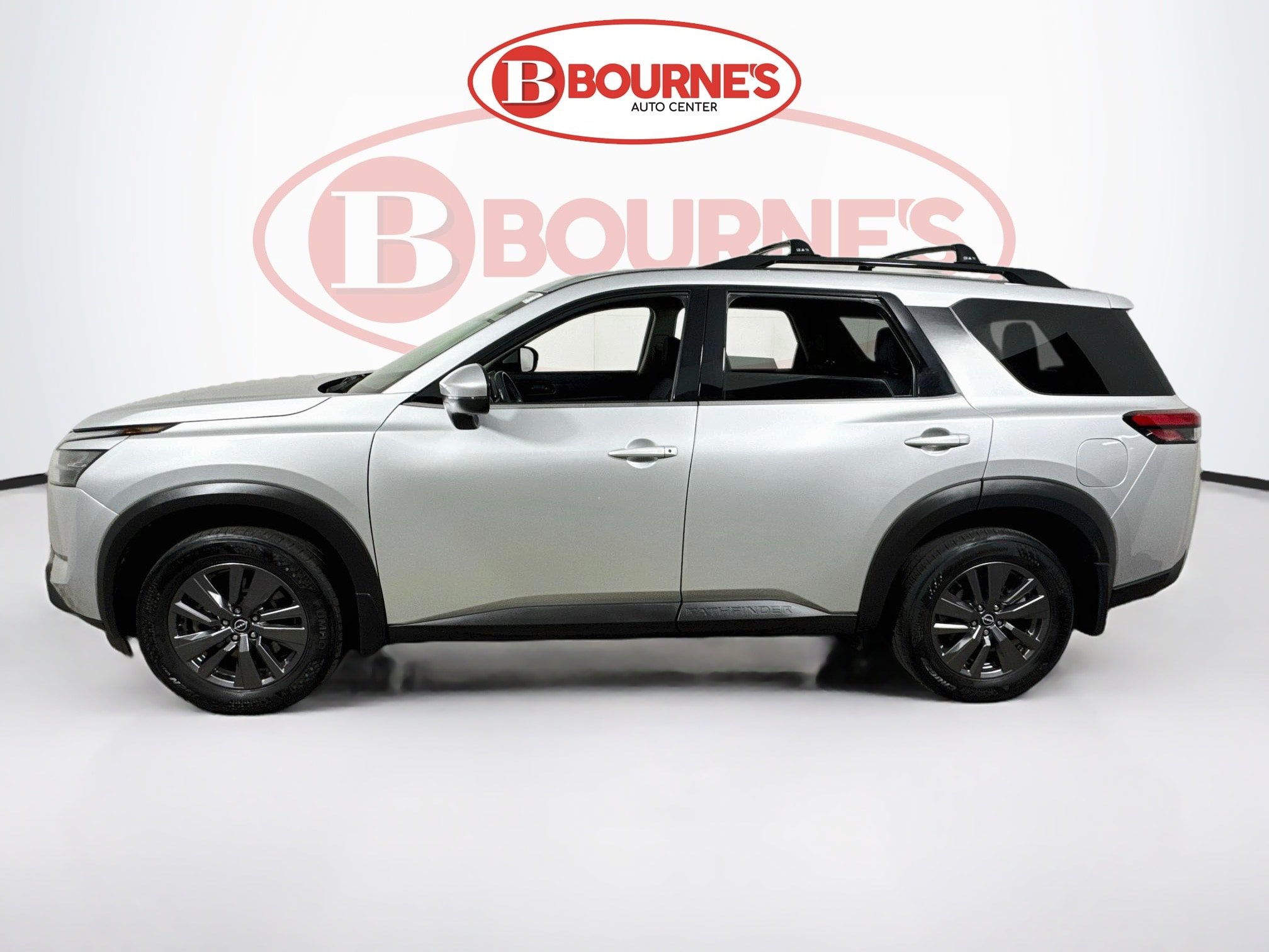 Used 2023 Nissan Pathfinder SV w/ SV Premium Package AWD/4WD image 8