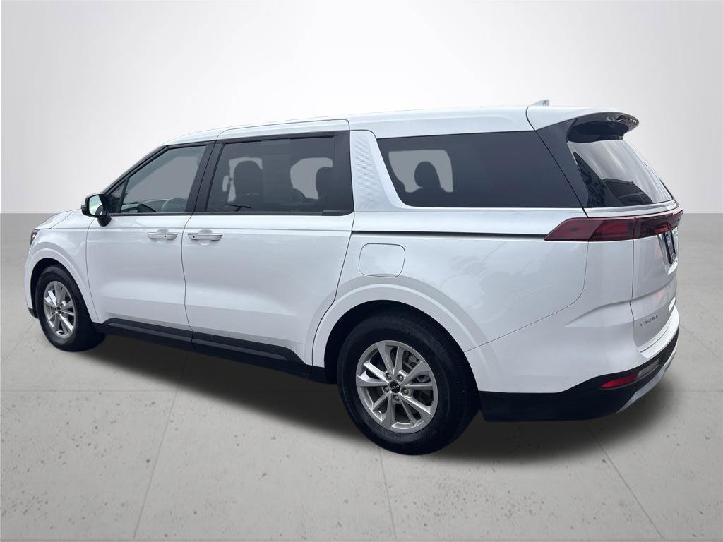 Used 2024 Kia Carnival LX FWD image 10