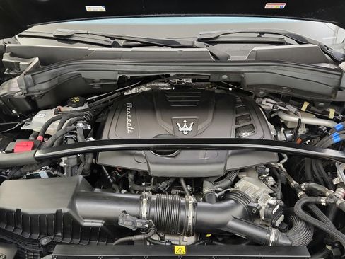 Used 2023 Maserati Grecale Modena AWD/4WD image 42
