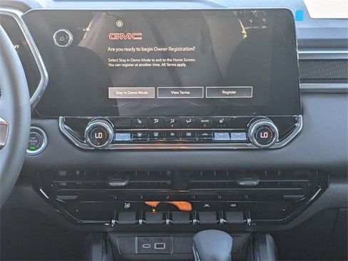 New 2025 GMC Canyon Elevation w/ Convenience Package image 19