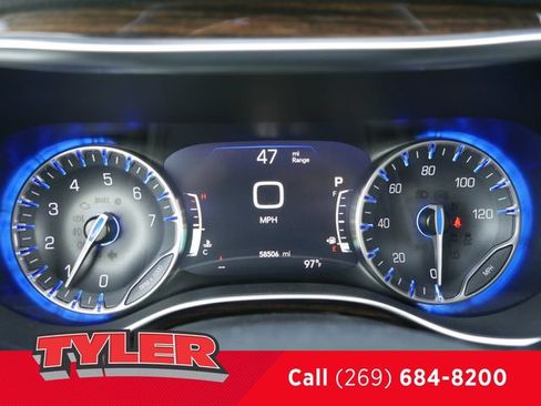 Used 2022 Chrysler Pacifica Limited AWD/4WD image 45