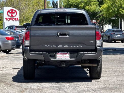 Certified 2023 Toyota Tacoma TRD Sport w/ TRD Premium Sport Package AWD/4WD image 4