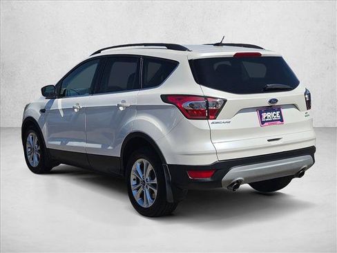 Used 2017 Ford Escape SE w/ SE Leather Comfort Package FWD image 9