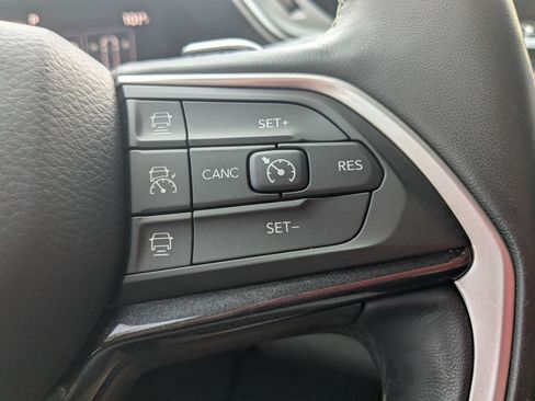 Used 2021 Jeep Grand Cherokee L Laredo AWD/4WD image 19