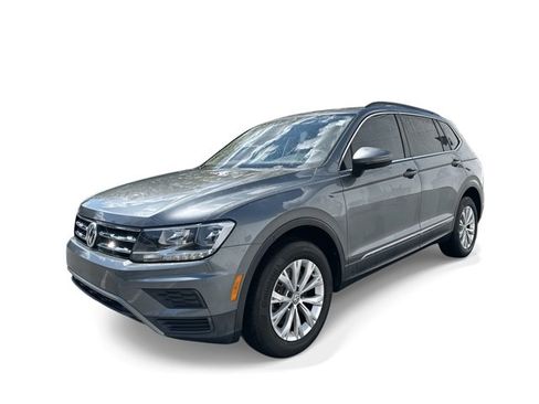 Used 2018 Volkswagen Tiguan SE w/ Panoramic Sunroof Package image 1