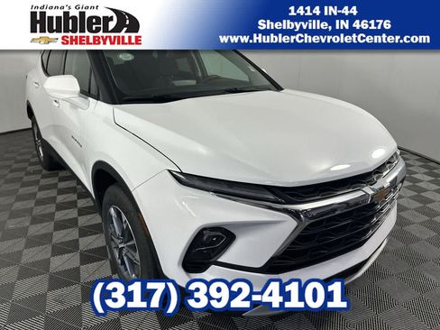 Used 2025 Chevrolet Blazer LT FWD image 1