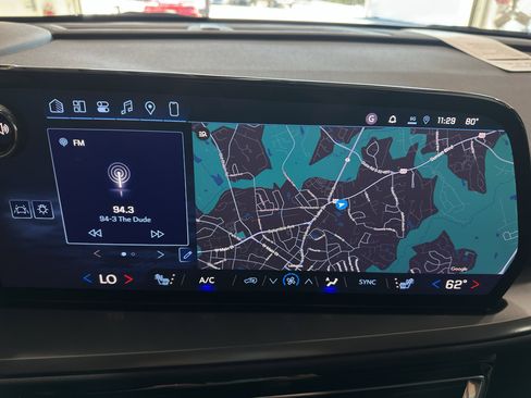 New 2026 Chevrolet Traverse LT w/ Sun and Wheel Package image 17