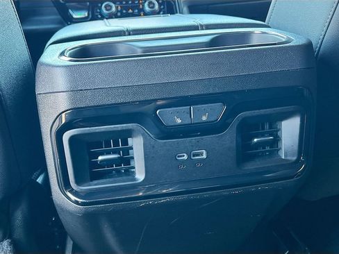 Used 2024 GMC Sierra 2500 AT4 w/ AT4 Premium Plus Package image 27