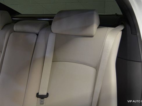 Used 2014 BMW 740i image 23