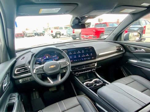 New 2026 Chevrolet Traverse High Country w/ LPO, Floor Liner Package image 40