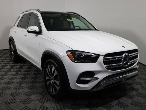 Used 2025 Mercedes-Benz GLE 350 4MATIC image 3