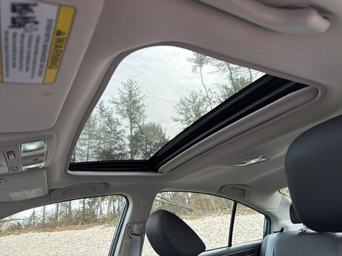 Used 2018 Subaru Legacy 2.5i Limited w/ 50th Anniversary Edition image 11