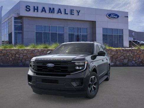 New 2026 Ford Expedition Max Active image 2