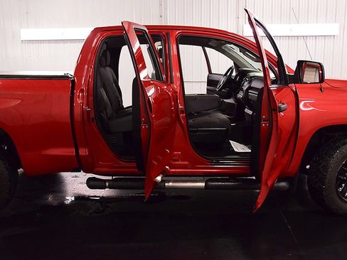 Used 2019 Toyota Tundra SR AWD/4WD image 33