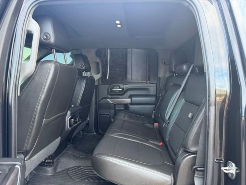 Used 2020 Chevrolet Silverado 2500 LTZ w/ LTZ Plus Package image 22