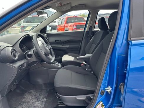 Used 2025 Nissan Kicks Play S FWD image 33