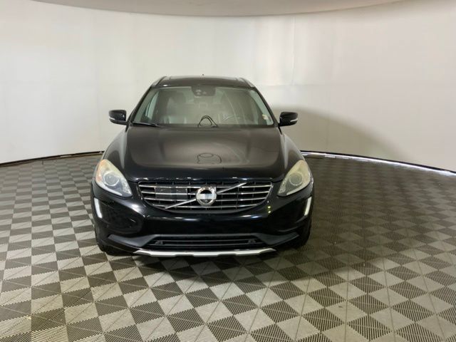 Used 2015 Volvo XC60 T6 Platinum w/ Protection Package AWD/4WD image 2