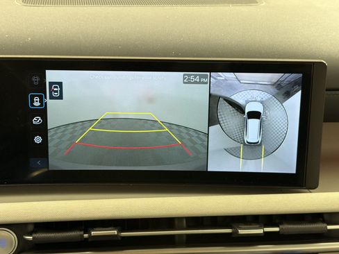 Certified 2025 Hyundai Tucson Limited FWD image 22