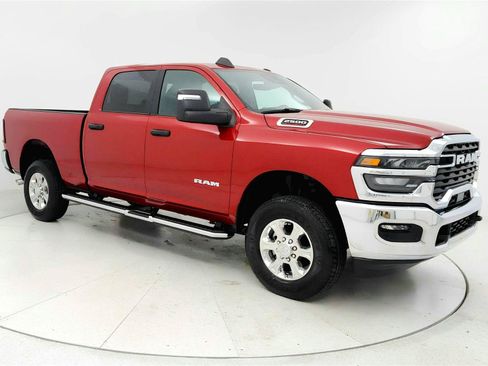 Used 2026 RAM 2500 Big Horn AWD/4WD image 7