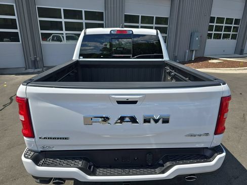 New 2026 RAM 1500 Laramie AWD/4WD image 13