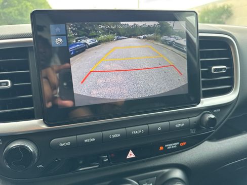 New 2025 Hyundai Venue SEL image 28