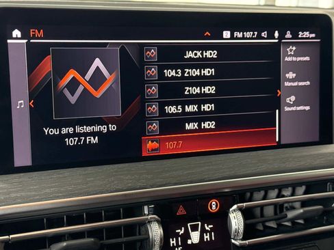 Used 2023 BMW X3 xDrive30i w/ Premium Package image 3