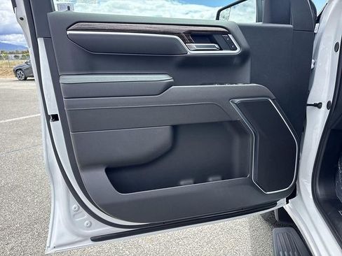 New 2026 GMC Sierra 1500 Elevation w/ LPO, Elevation Black Package RWD image 19