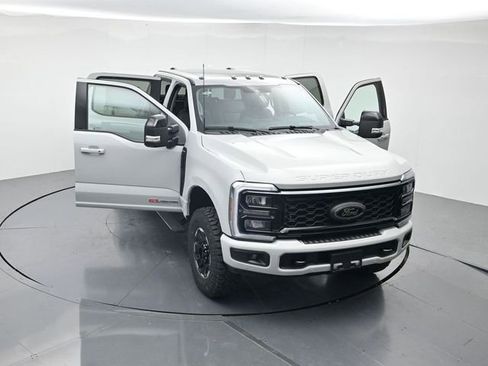 New 2026 Ford F250 Lariat w/ Tremor Off-Road Package AWD/4WD image 47