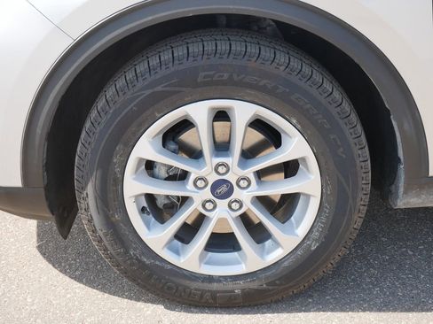 Certified 2020 Ford Escape SE image 7