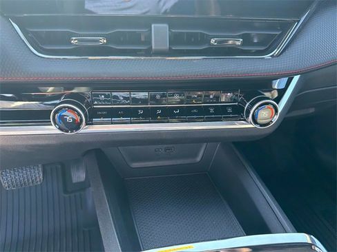 New 2026 Chevrolet Equinox RS w/ Convenience Package III image 24