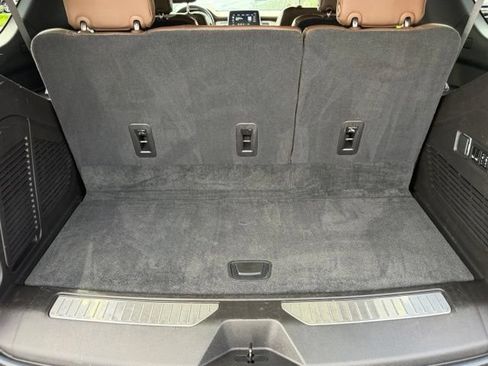Used 2021 Chevrolet Tahoe High Country RWD image 18